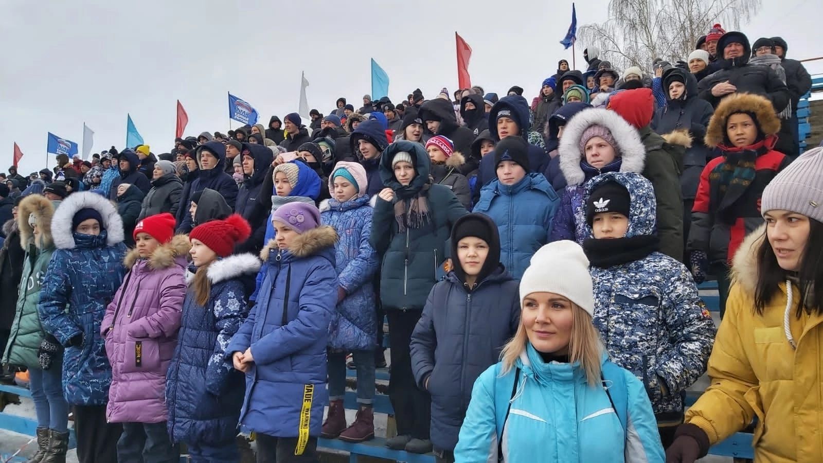 Мотогонки на льду.